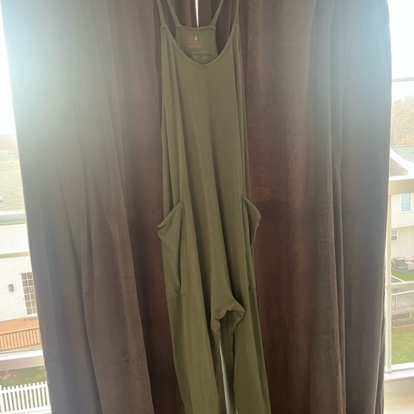 Free peoples hot shot onesie - Picture 3 of 4